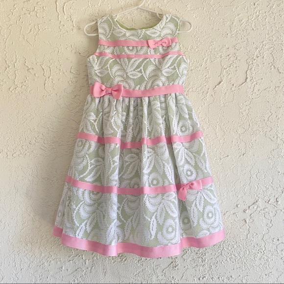 lavender | Girls Easter Dress Size 5 - Picture 7 of 7
